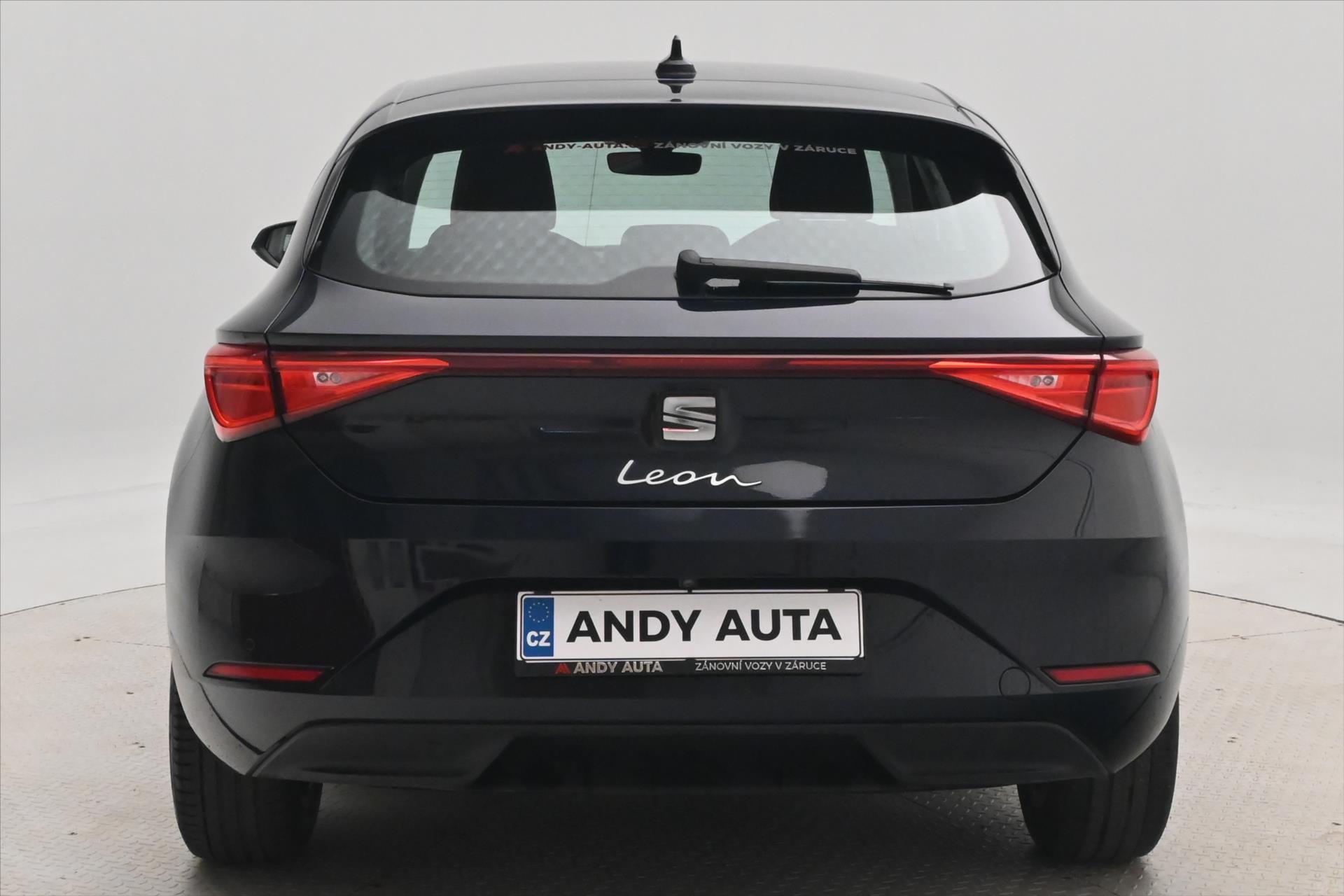 seat-leon-2-0-tdi-110kw-dsg-style-zaruka-az-5-let - 5