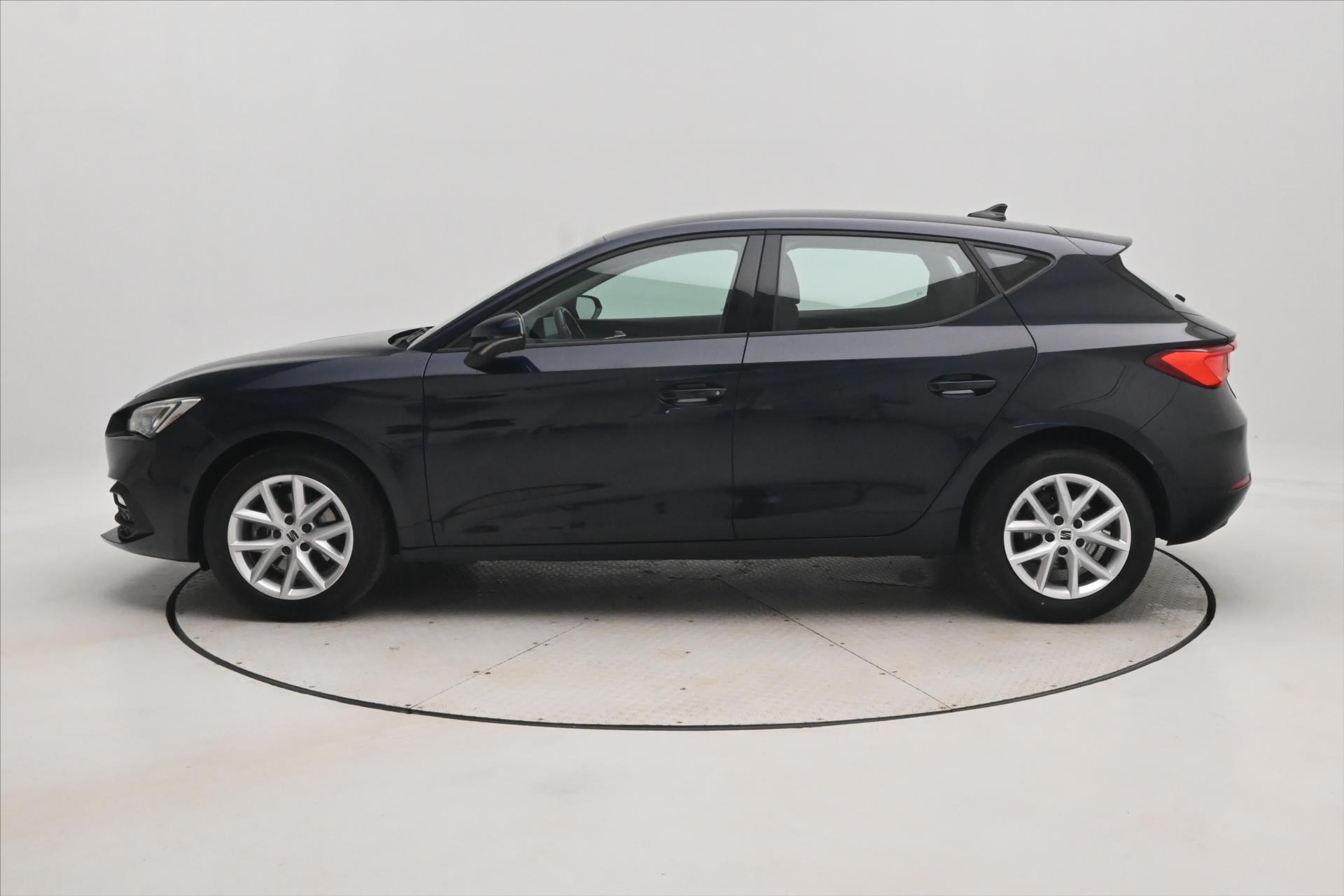 seat-leon-2-0-tdi-110kw-dsg-style-zaruka-az-5-let - 7