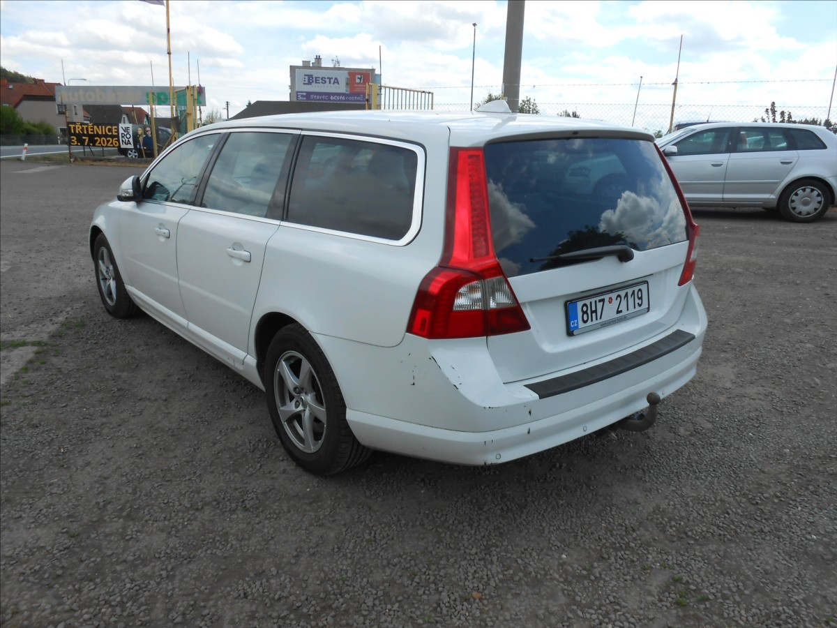volvo-v70-2-4-d-5-awd-136-kw-digiklima - 7