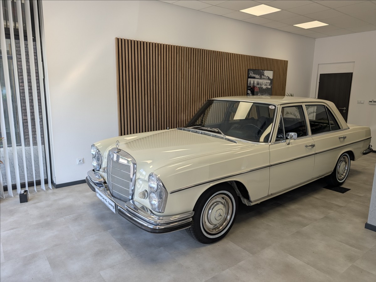 mercedes-benz-tridy-s-250s-w108 - 2