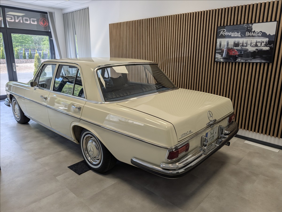 mercedes-benz-tridy-s-250s-w108 - 4