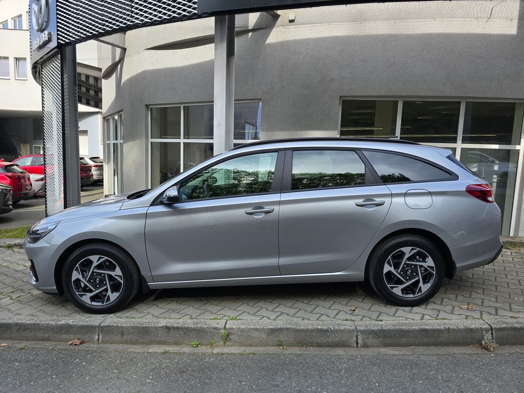hyundai-i30-1-0-t-gdi-go-czech - 1