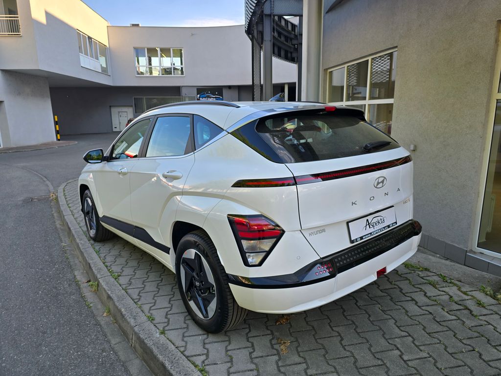 hyundai-kona-64-8kwh-smart-range-clima - 2