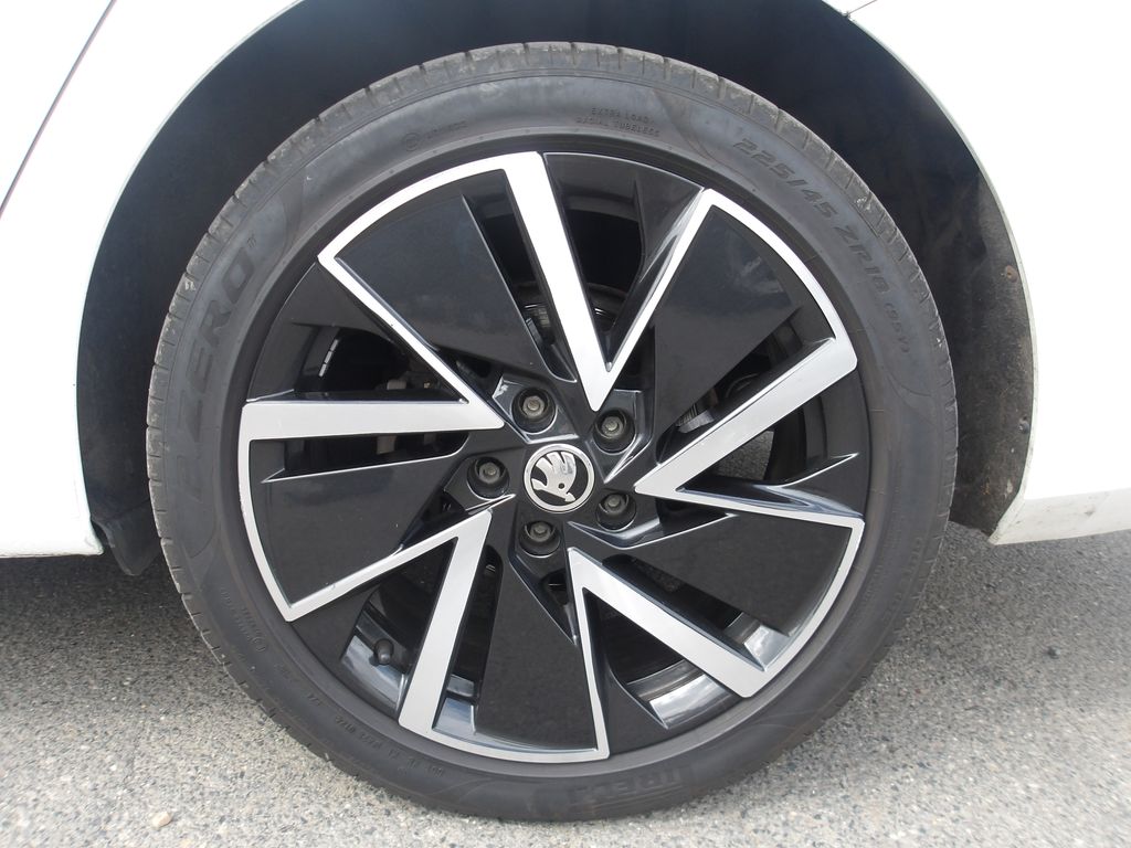 skoda-octavia-1-4tsi-ba-el-cr-max-vybava - 6