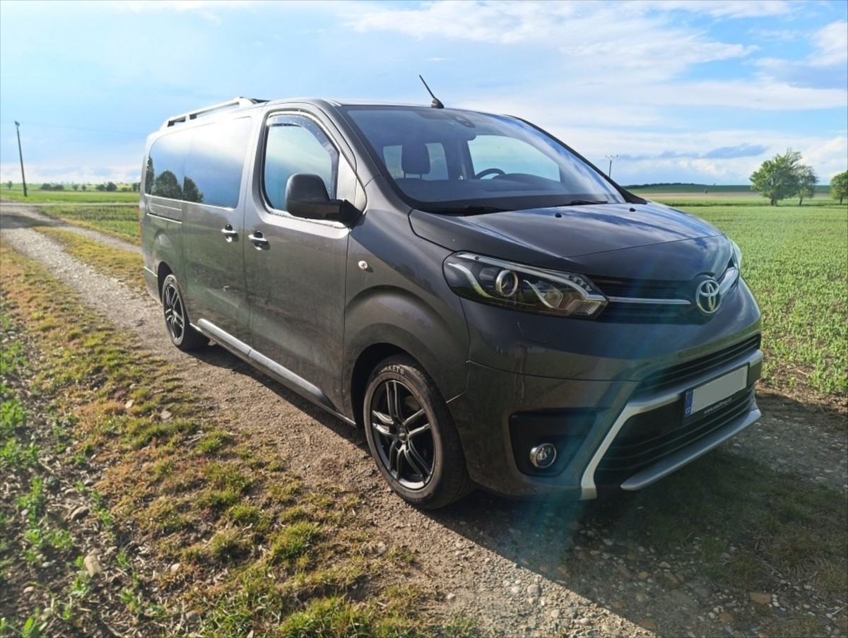 toyota-proace-2-0-l2-d-1-majitel - 1