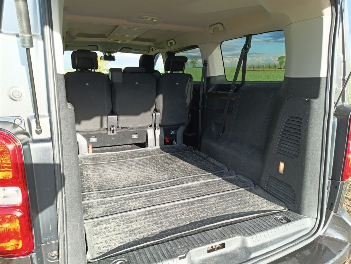 toyota-proace-2-0-l2-d-1-majitel - 4