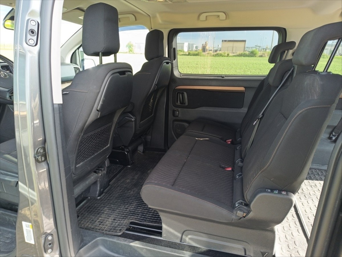 toyota-proace-2-0-l2-d-1-majitel - 6