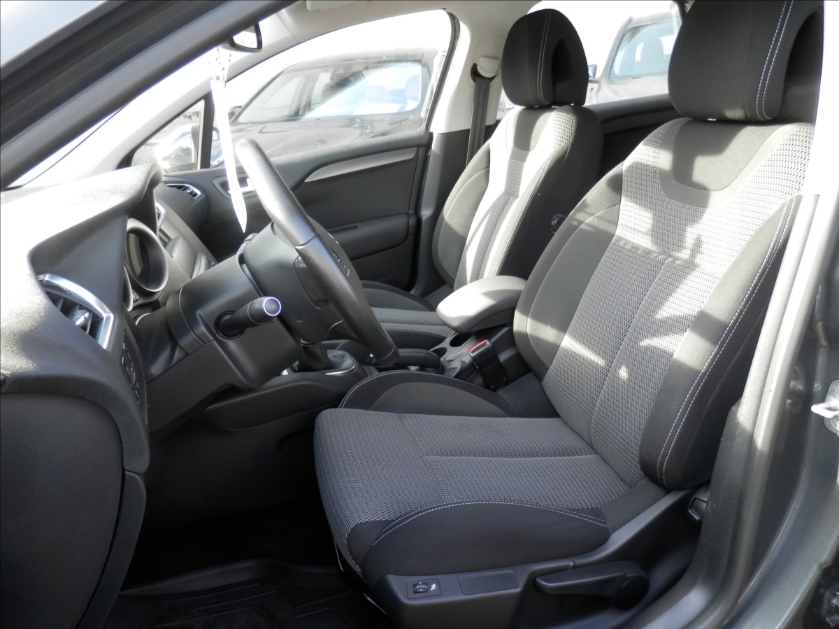 citroen-c4-1-2-pt-96kw-pure-tech-vybava - 7