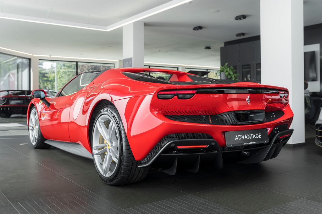 ferrari-skladem-lift-daytona - 3