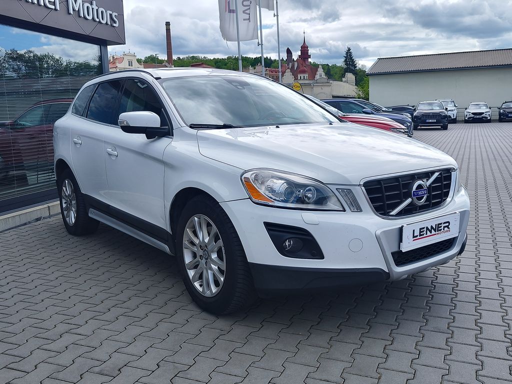 volvo-xc60-d5-2-4-136kw-summum-aut - 2