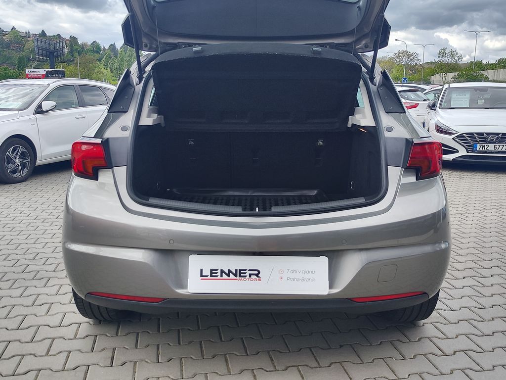 opel-astra-1-2-turbo-92kw-dynamic - 8
