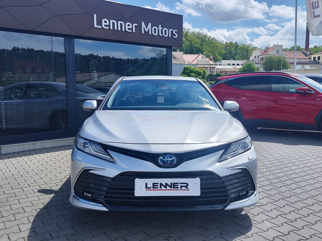 toyota-camry-2-5-hev-160kw-executive-e-cvt - 1
