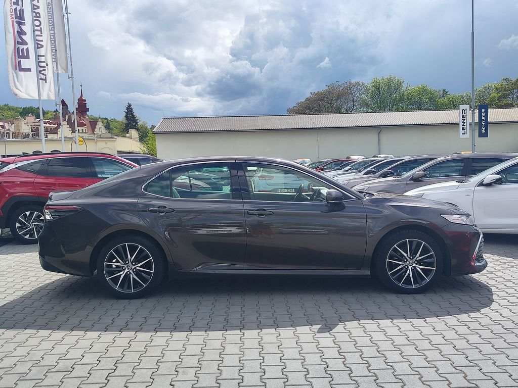 toyota-camry-2-5-hev-160kw-executive-e-cvt - 3