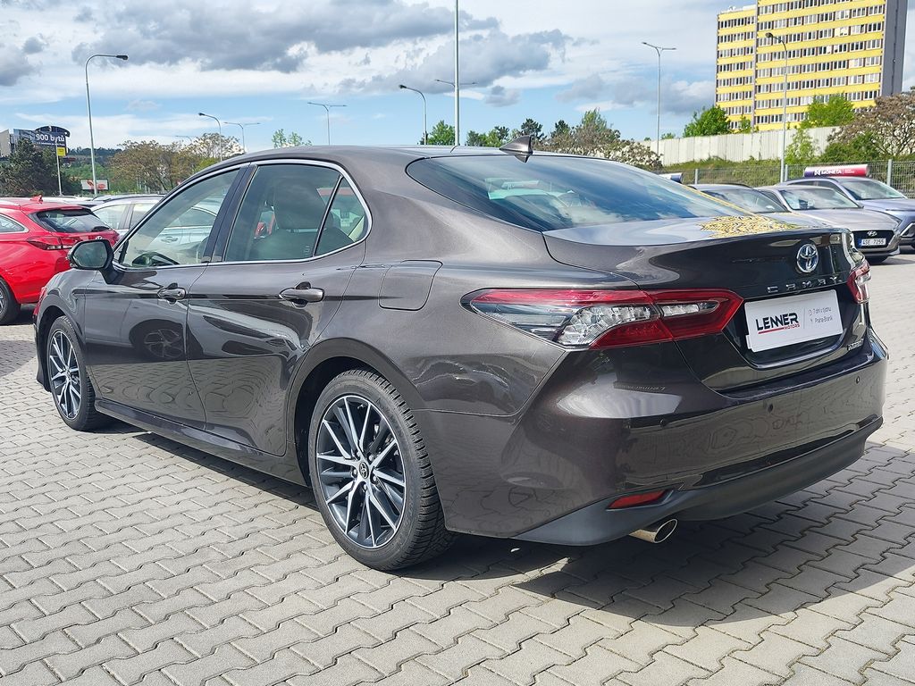 toyota-camry-2-5-hev-160kw-executive-e-cvt - 6