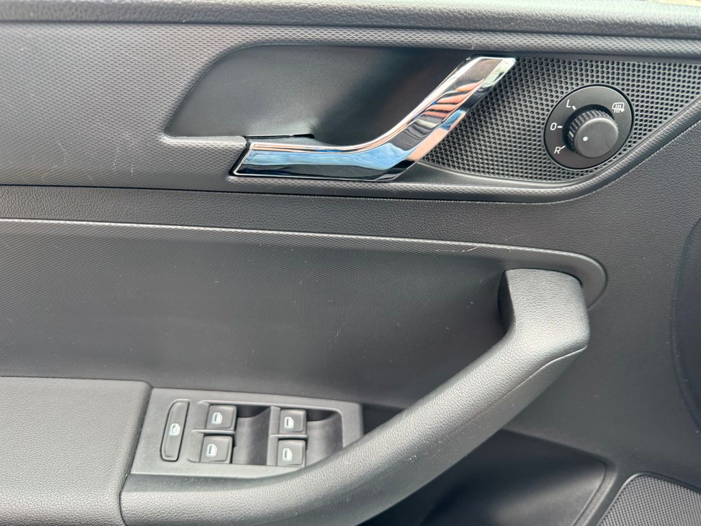 skoda-rapid-spb-1-2-tsi-ambition - 6