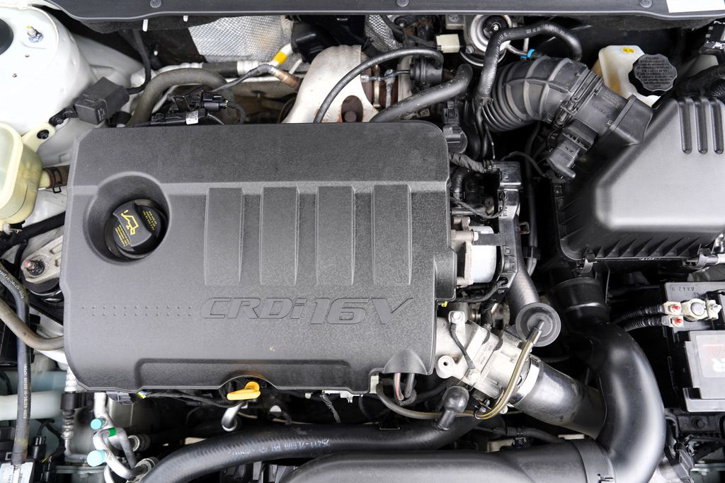 hyundai-i30-i30-1-6-crdi-16v-90-ps-cr - 9
