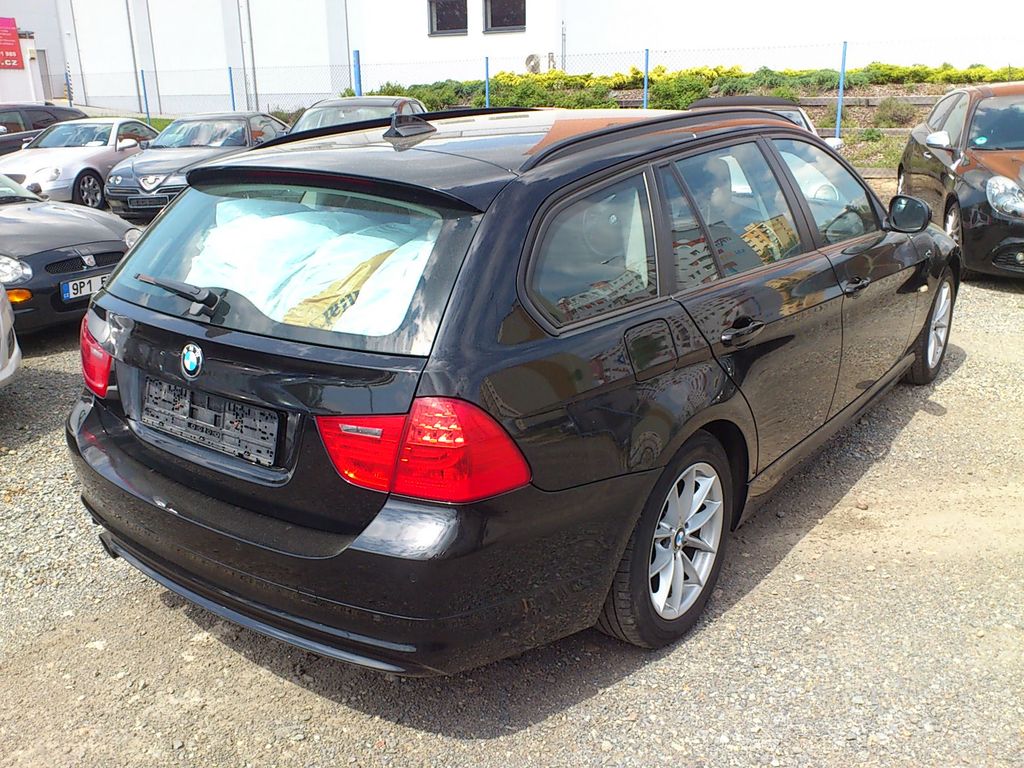 bmw-rada-3-e91-2-0i-125kw-combi - 6