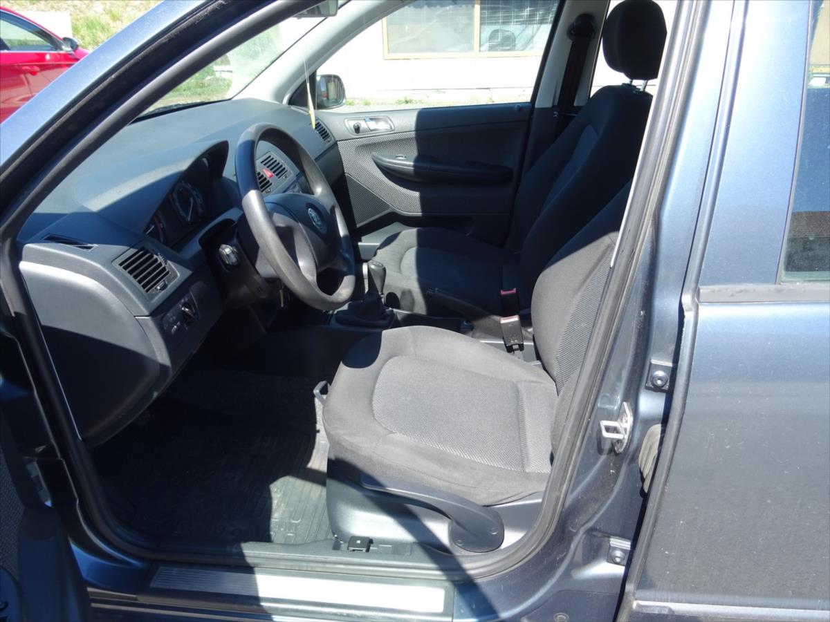 skoda-fabia-1-4 - 8