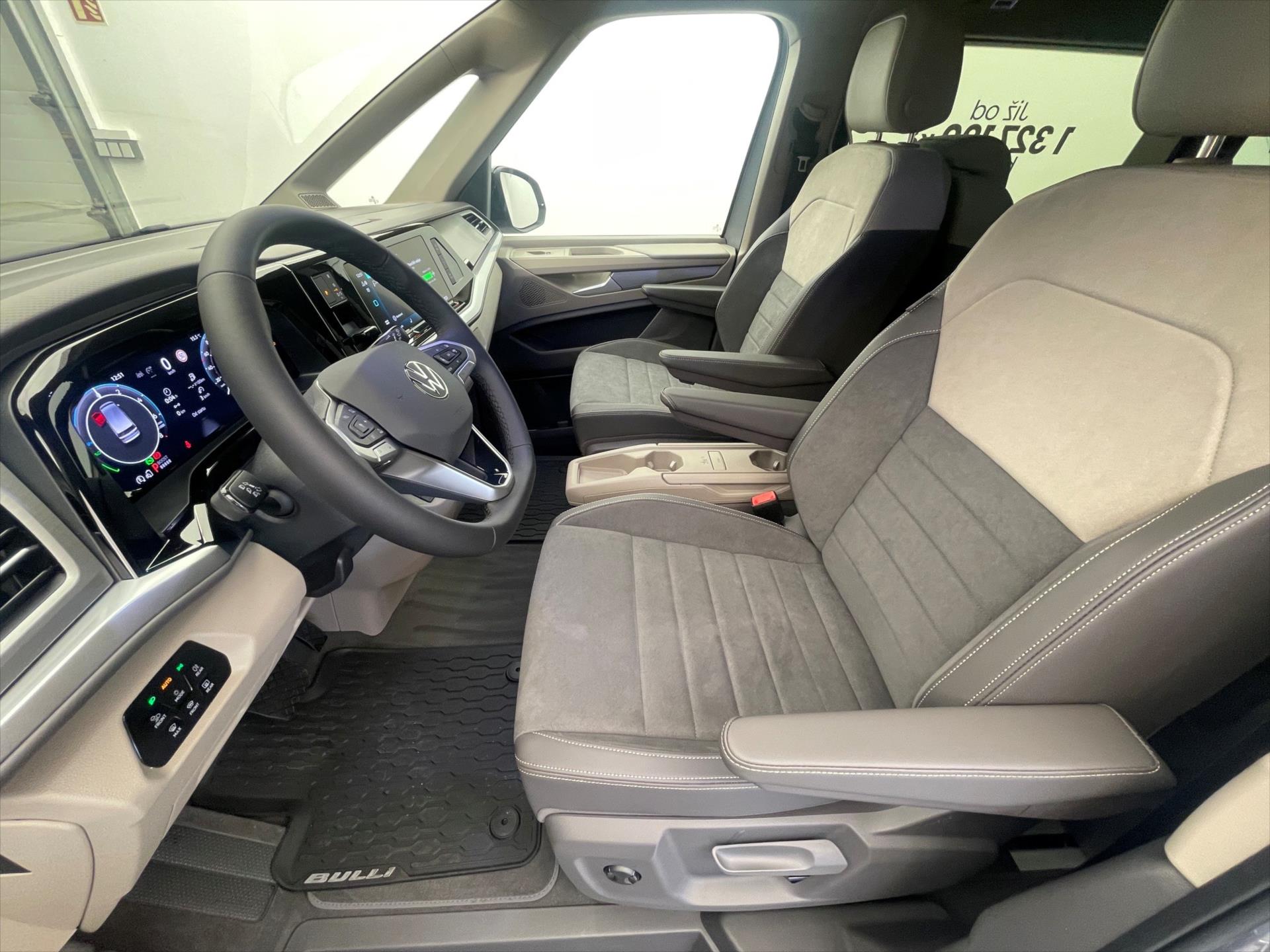 volkswagen-multivan-long-life-1-5-tsi-phev-4mot - 8
