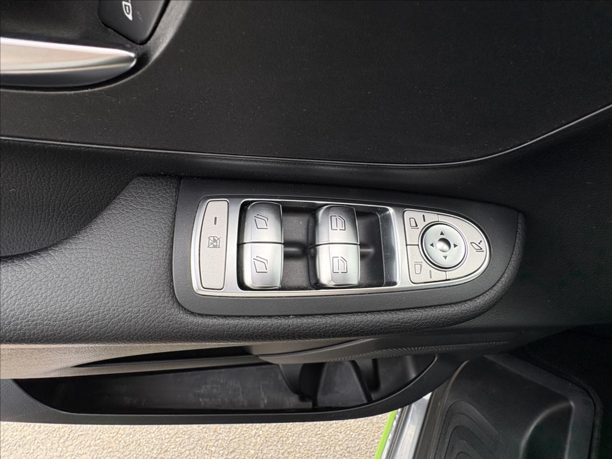 mercedes-benz-tridy-v-2-2-250-cdi-4m-led-navi-kamera - 3