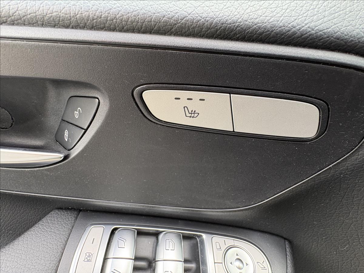 mercedes-benz-tridy-v-2-2-250-cdi-4m-led-navi-kamera - 4