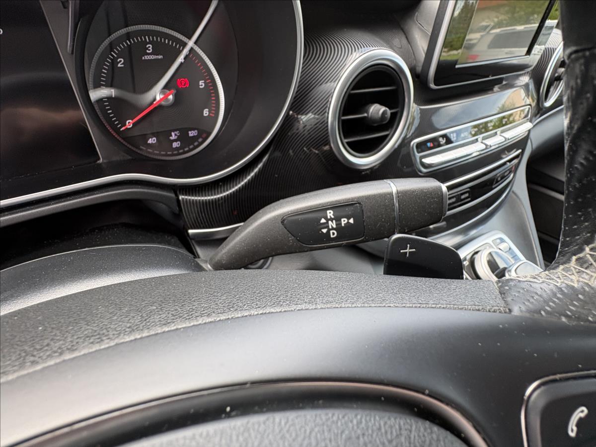 mercedes-benz-tridy-v-2-2-250-cdi-4m-led-navi-kamera - 8