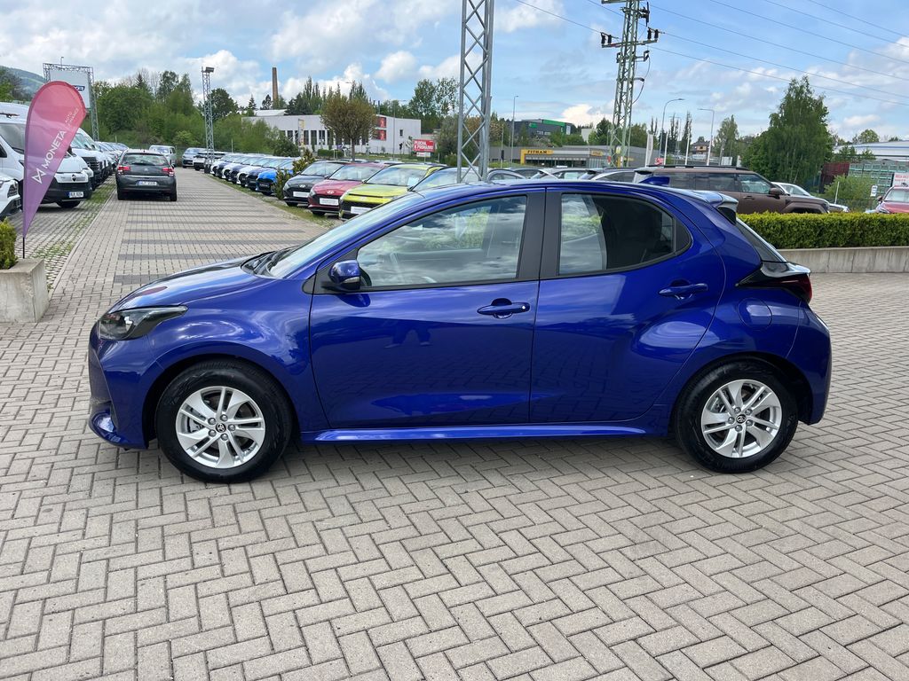toyota-yaris-1-5-hybrid-e-cvt-comfort - 2