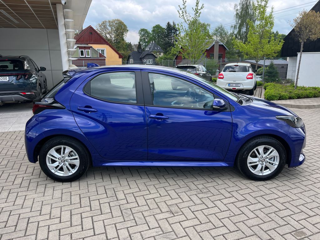 toyota-yaris-1-5-hybrid-e-cvt-comfort - 6