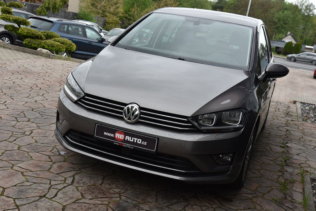 volkswagen-golf-sportsvan-1-2-tsi-81-kw-lounge - 3