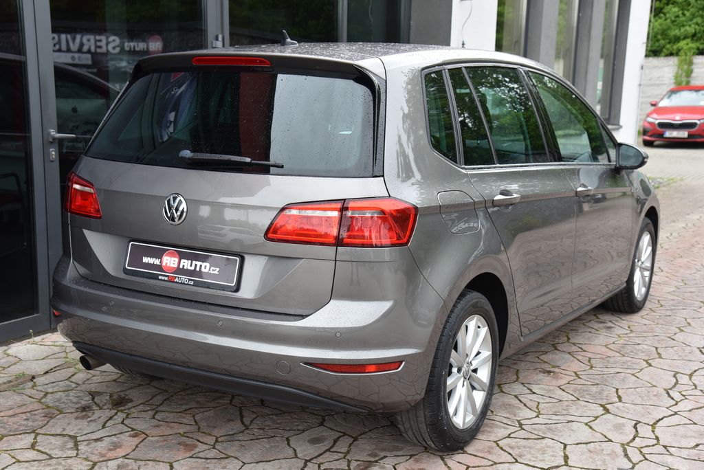 volkswagen-golf-sportsvan-1-2-tsi-81-kw-lounge - 5
