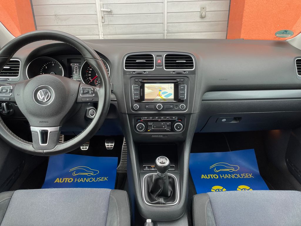 volkswagen-golf-2-0-tdi-103-kw-4motion-style - 8