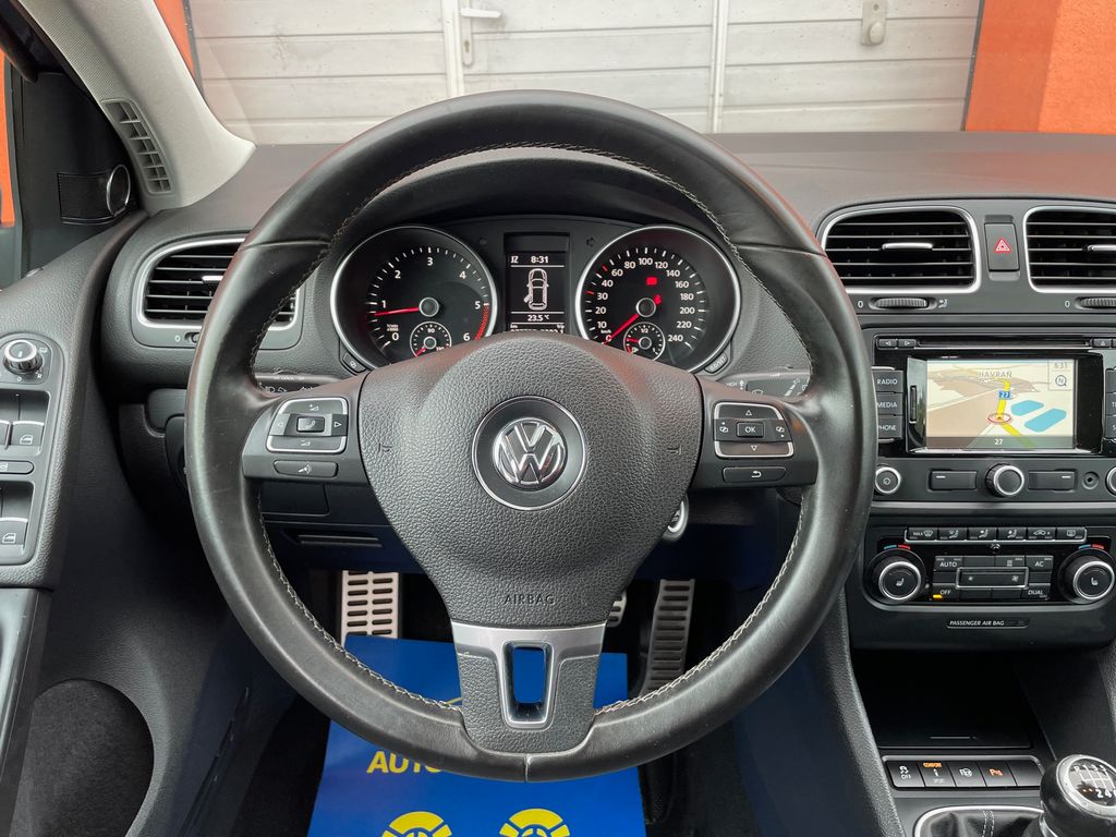 volkswagen-golf-2-0-tdi-103-kw-4motion-style - 9