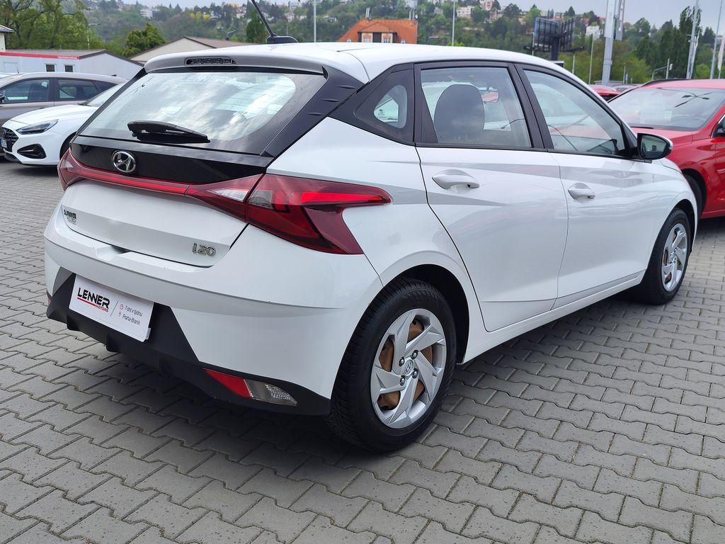 hyundai-i20-1-2i-62kw-comfort-club - 4
