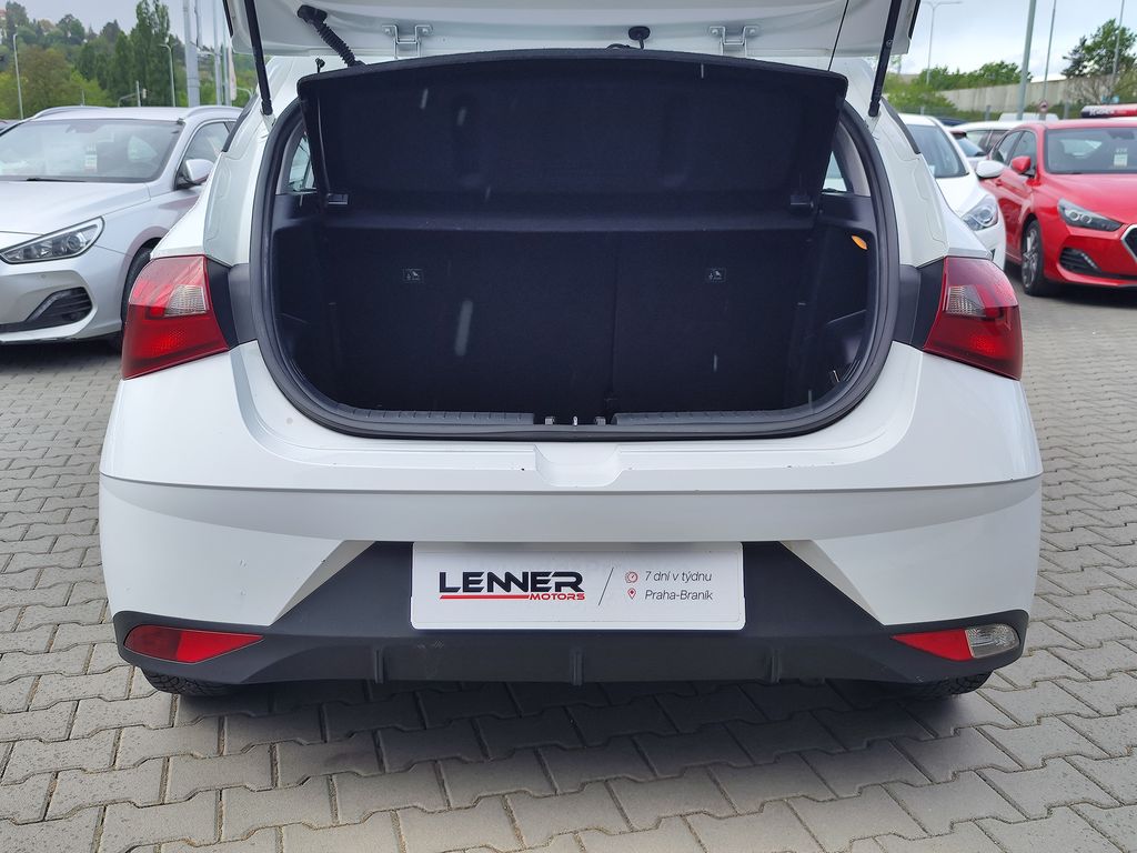 hyundai-i20-1-2i-62kw-comfort-club - 8