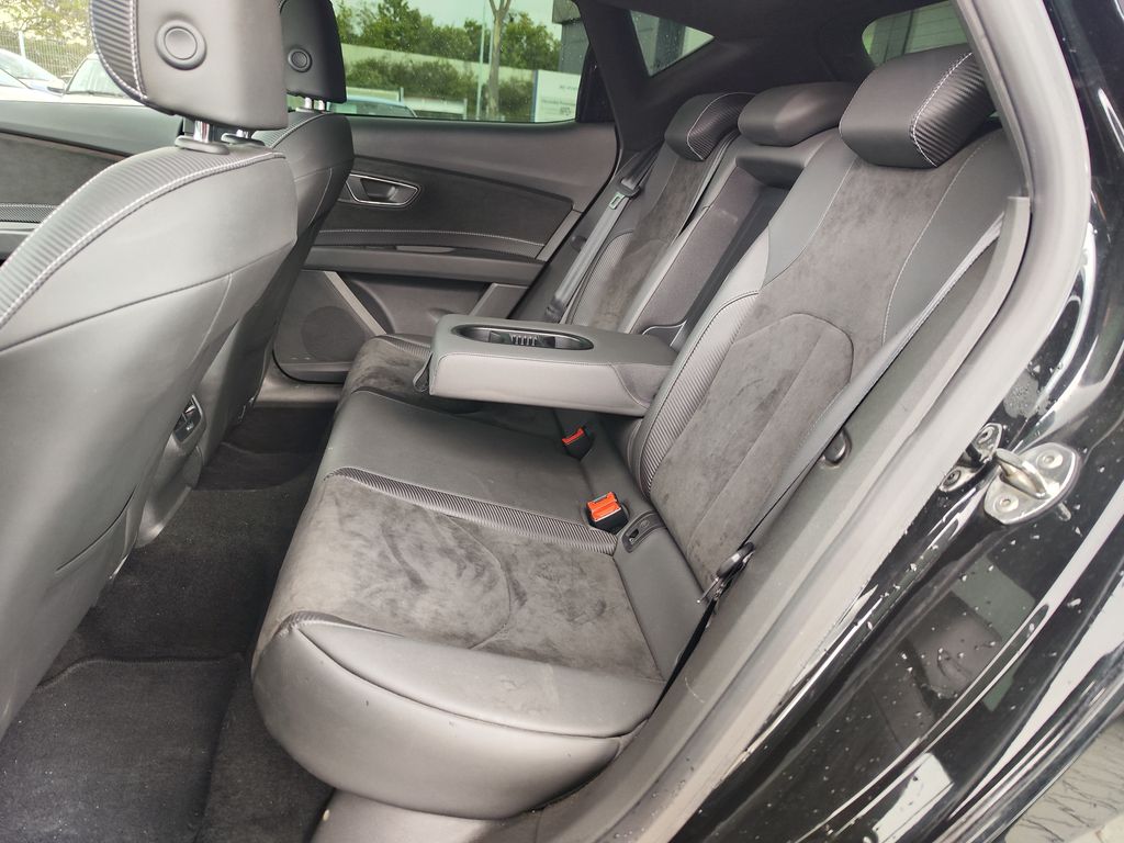 seat-leon-2-0-tsi-241kw-cupra-dsg - 9