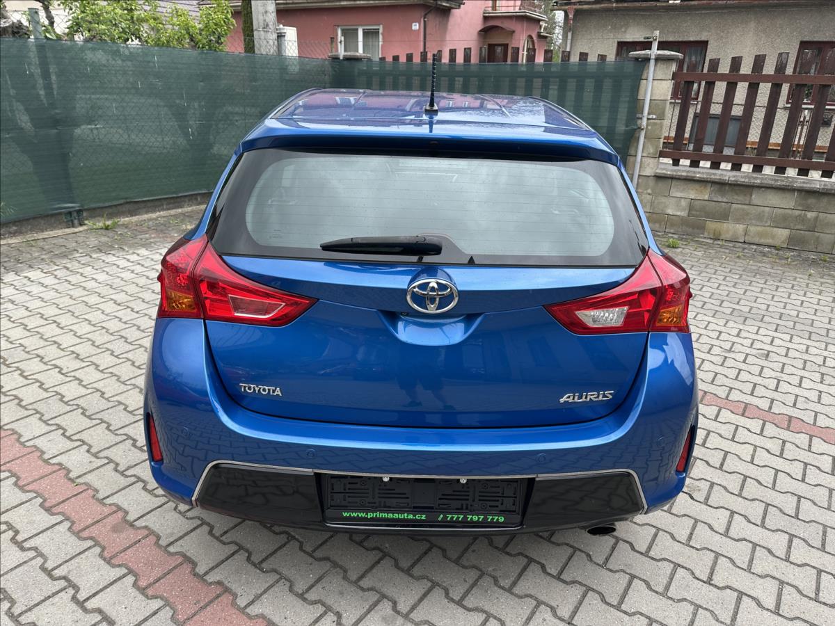 toyota-auris-1-6-exclusive - 5