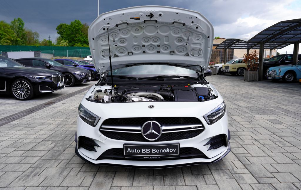 mercedes-benz-tridy-a-a-35-amg-4matic-310ps-cr - 8