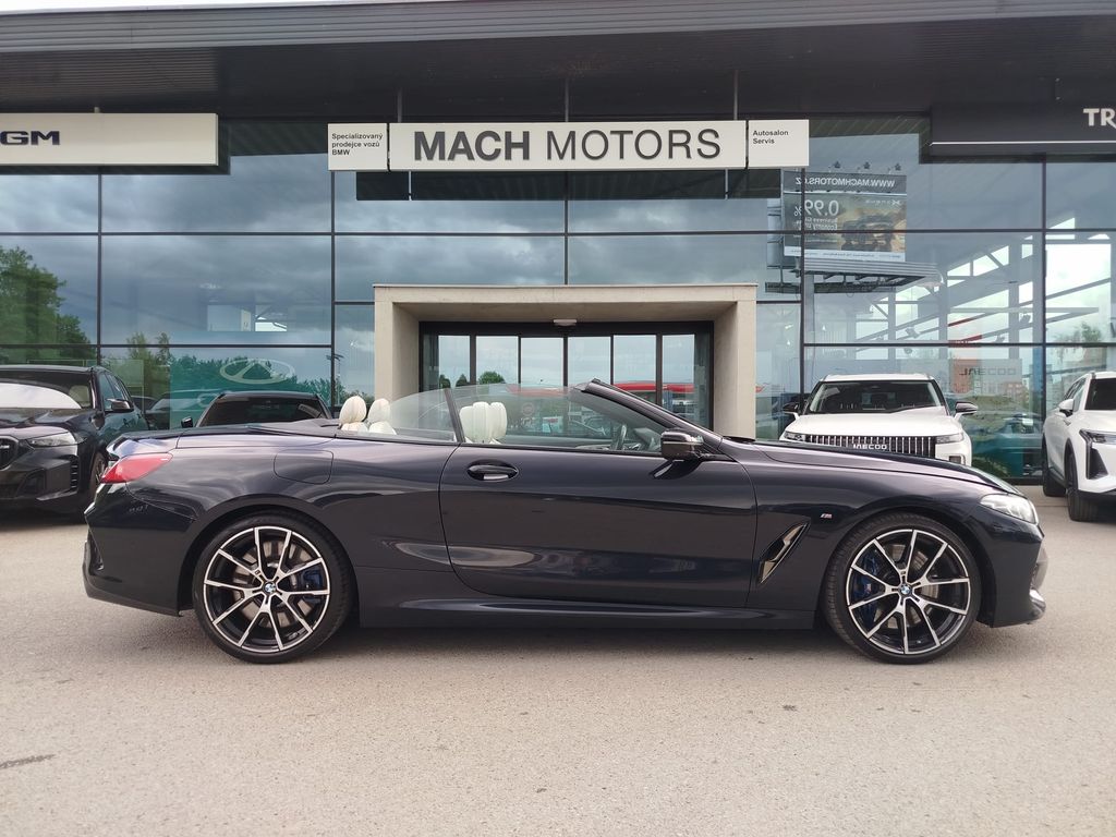 bmw-rada-8-m850i-xdrive-cabrio-max-vybava - 5