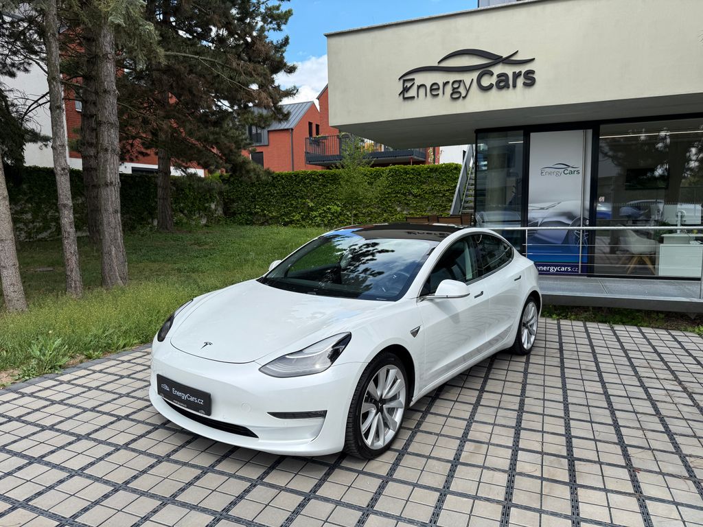Tesla Model 3 Long Range AWD