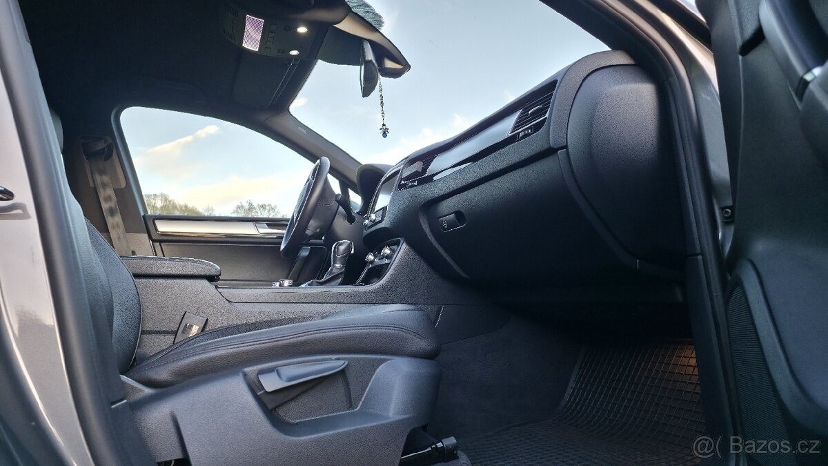 volkswagen-touareg-3-0-tdi-193kw-top-stav - 2