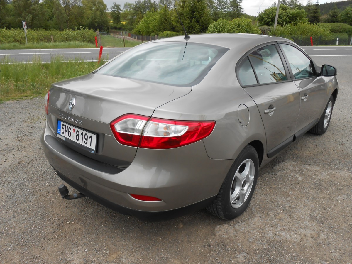 renault-fluence-1-6-82-kw-cz-klima-1-majitel - 7