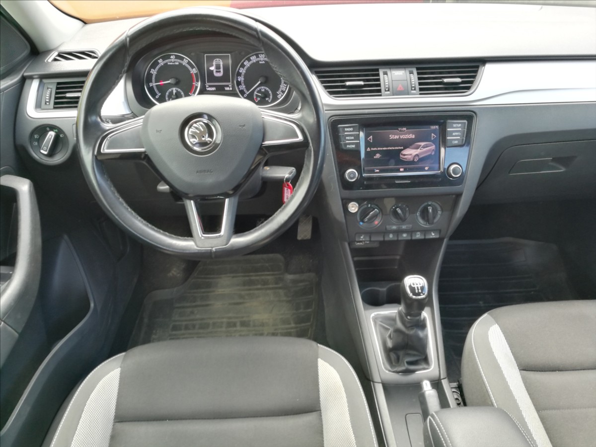 skoda-rapid-1-0-tsi-ambition - 4