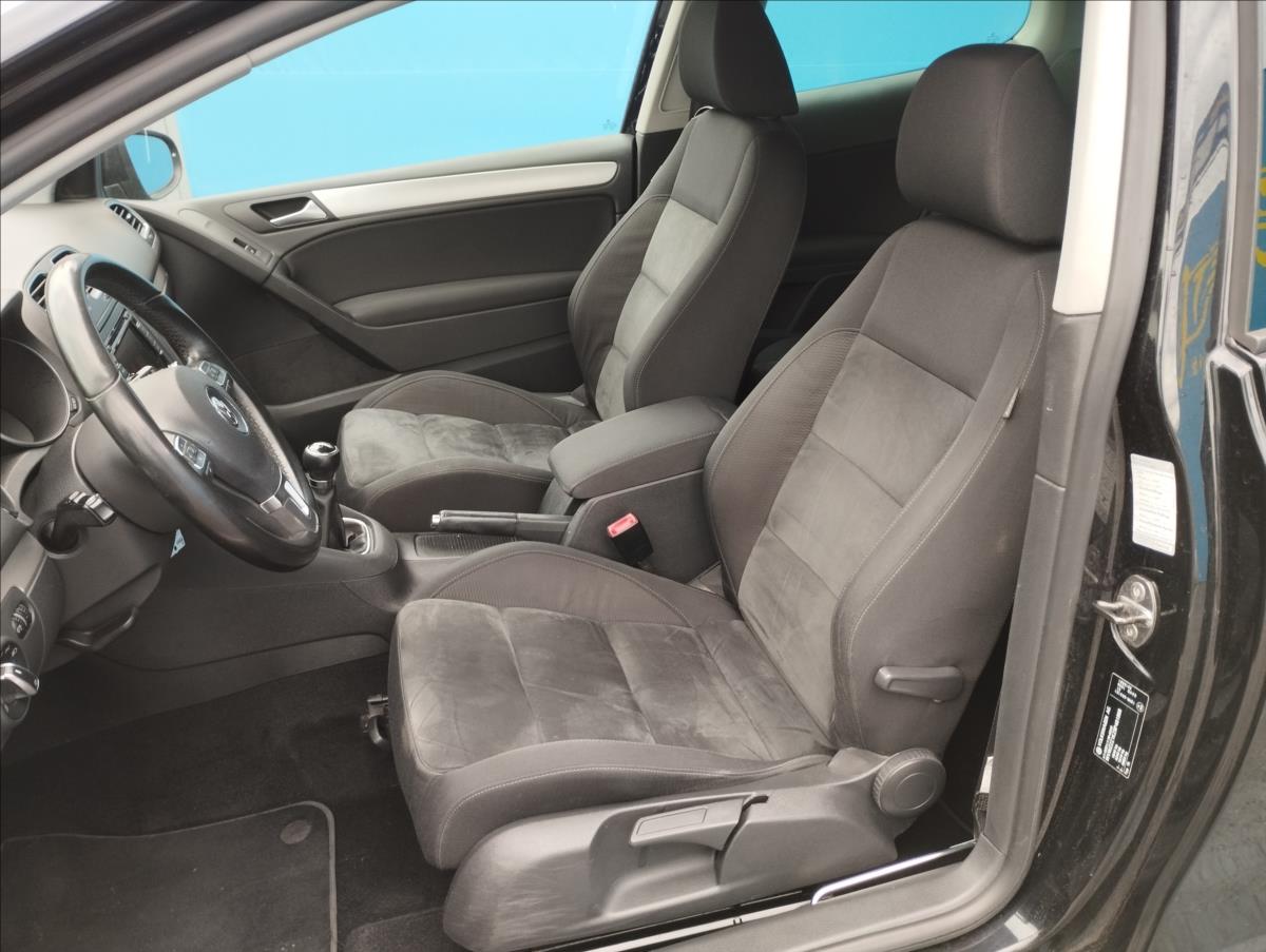 volkswagen-golf-1-4-tsi-118kw - 6