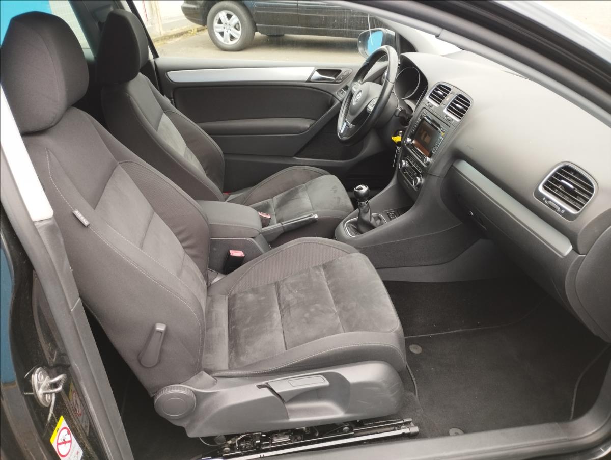 volkswagen-golf-1-4-tsi-118kw - 7