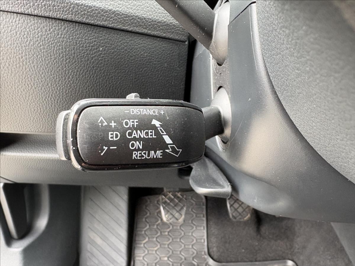 skoda-superb-1-6-tdi-88kw-xenon-acc-vyhrev - 6