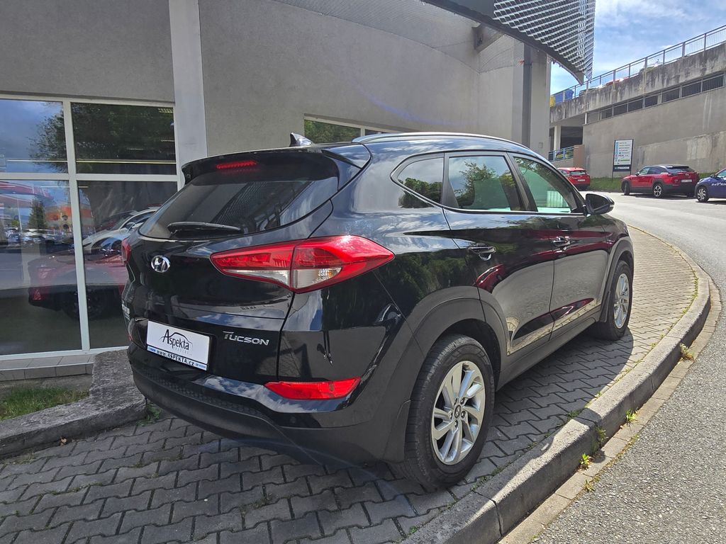 hyundai-tucson-1-7-crdi-trikolor-serv-kn - 4