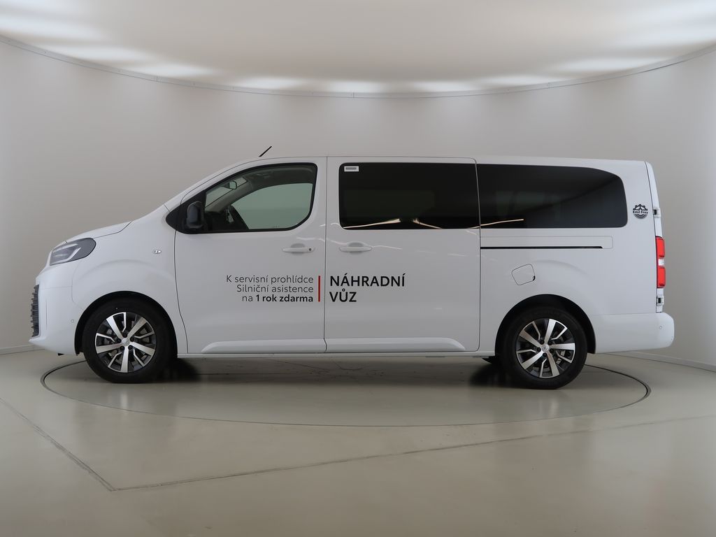toyota-proace-verso-2-2-d-4d-business-comfort - 7