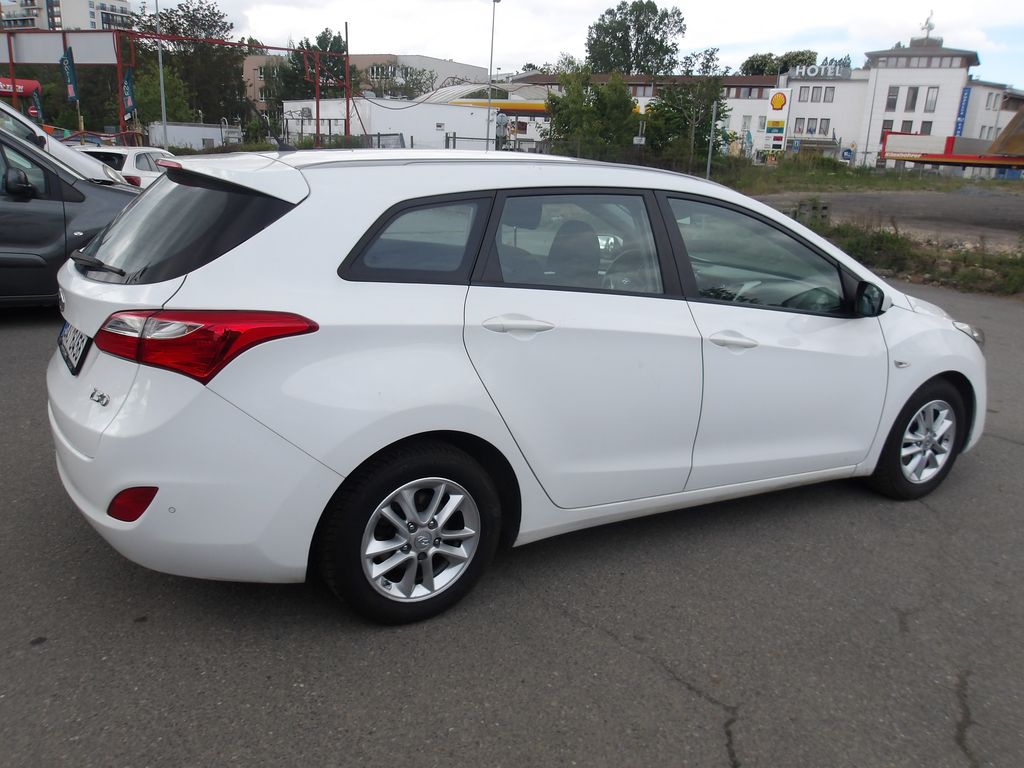 hyundai-i30-1-6i-cr - 7