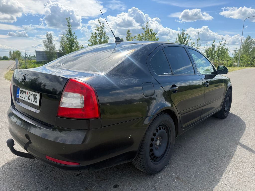 skoda-octavia-2-0-tdi-elegance - 5
