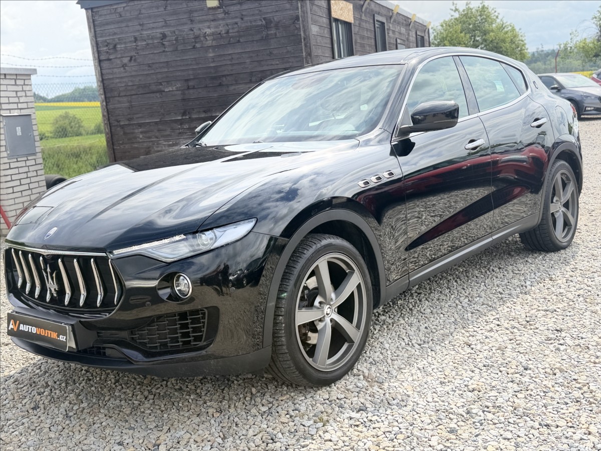Maserati Levante 3,0 Q4 A/T 202kW